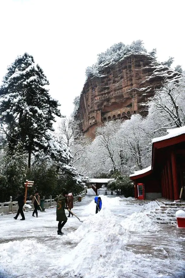 天水麦积山石窟简介